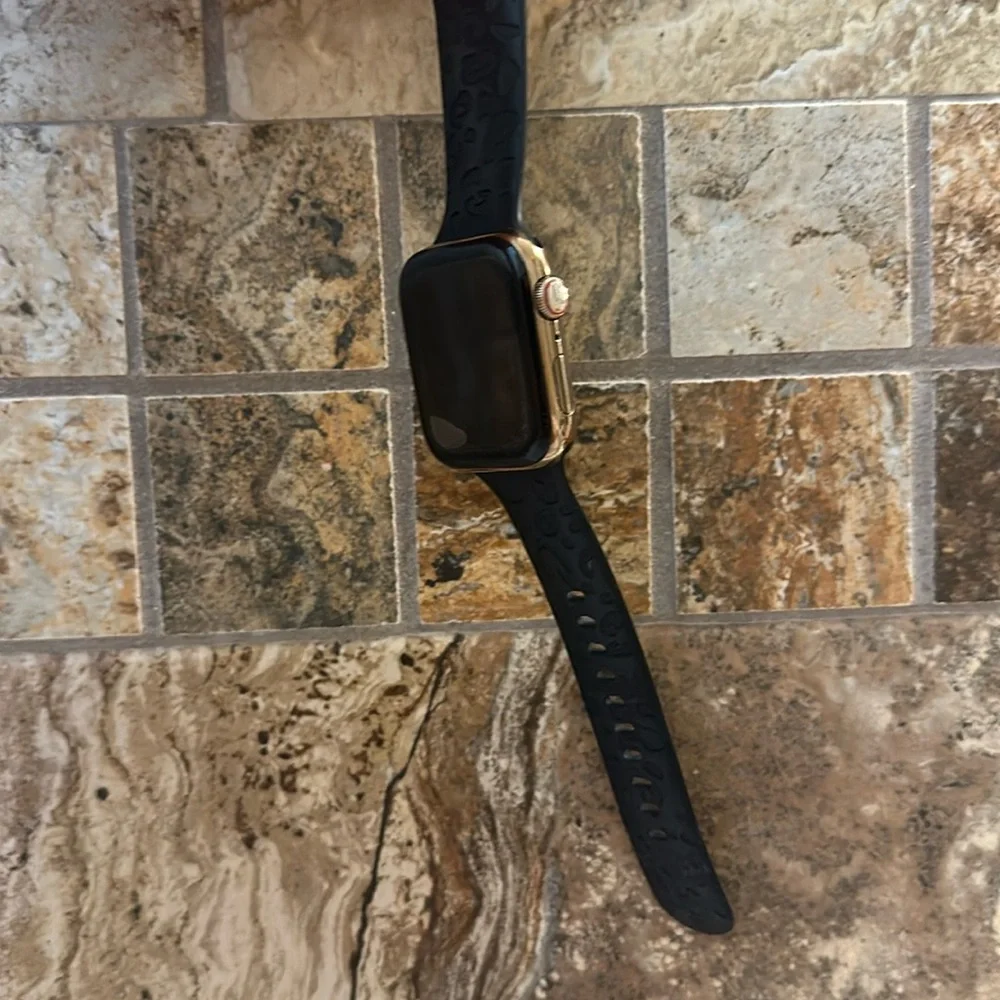 Apple Watch 44mm gold stainless steel